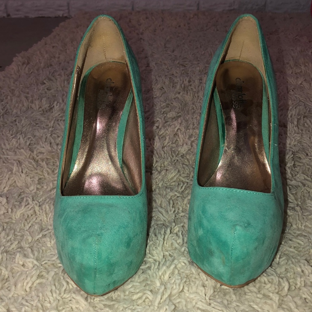 Heels - Picture 7 of 7
